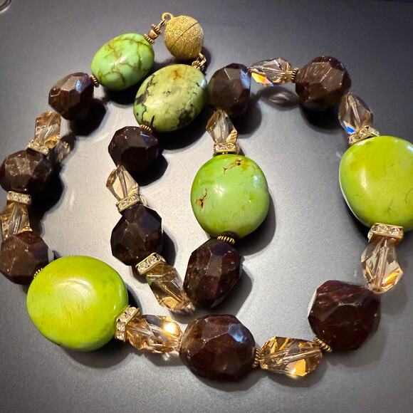 Chunky Green Stone & Faceted Beaded Statement Necklace - Picture 5 of 10